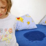 Недержание мочи у детей (энурез): симптомы, причины и лечение