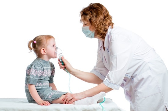Inhalations with nebulizer in children (Ulaizer)