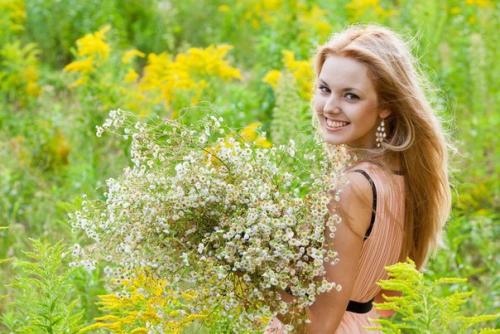 Трава повышающая эстроген. Продукты и травы, содержащие эстроген - гормон женской молодости.